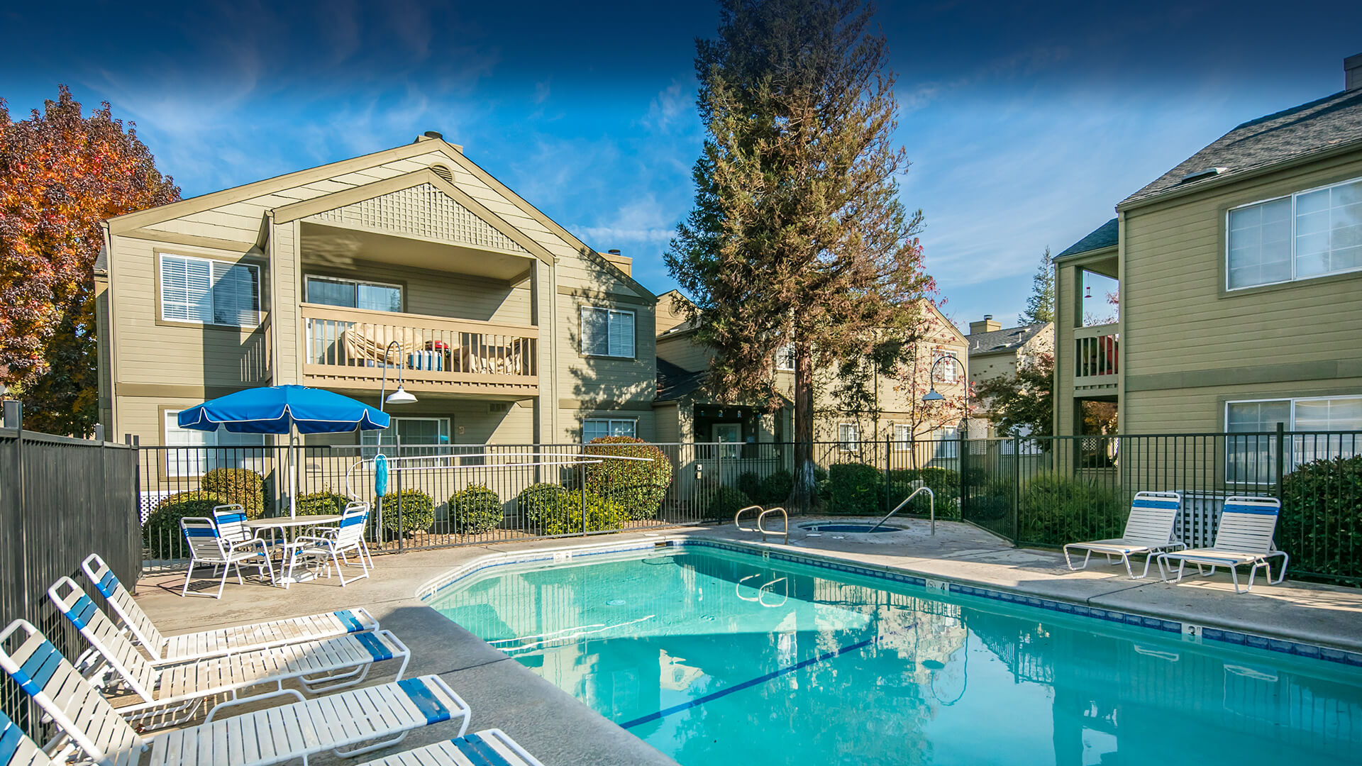 Chateau La Salle Apartments Apartment living in Fresno, CA